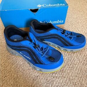 NIB Columbia Kids youth drain maker IV Water Shoes